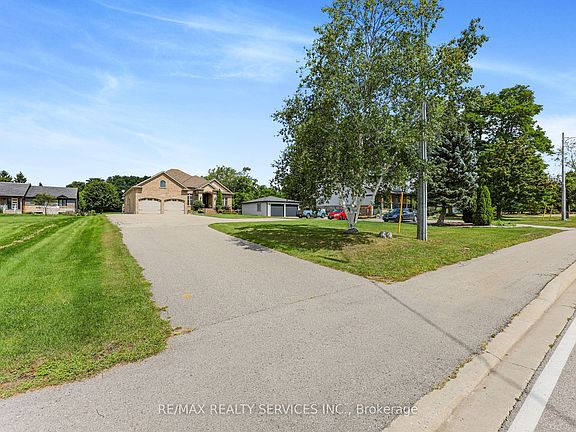 4th image of 440 Allendale Rd