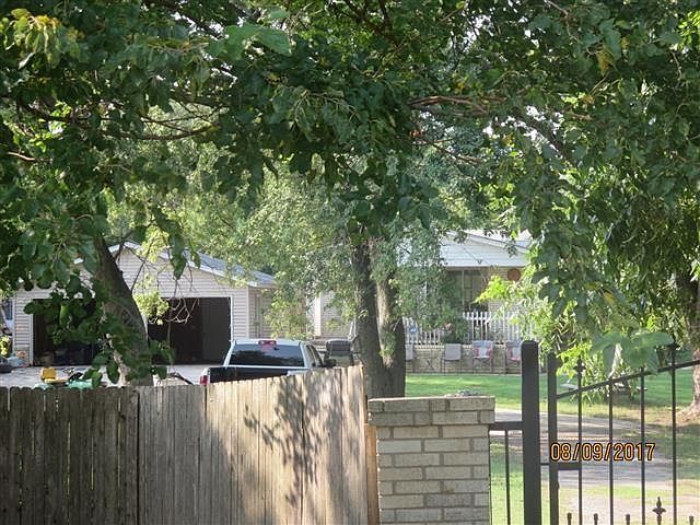 2nd image of 14522 NE 63rd St