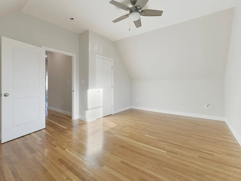 4 Benson St #2 — Photo 21