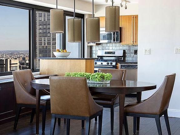 4th image of 300 E 59th St APT 3105