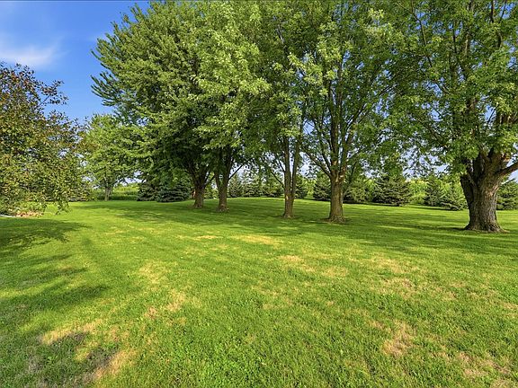 5th image of 7520 County Road 9 NE