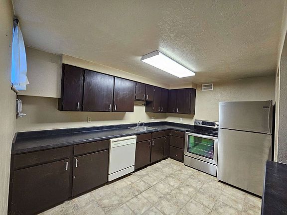 2nd image of 4288 N Hooker St #2