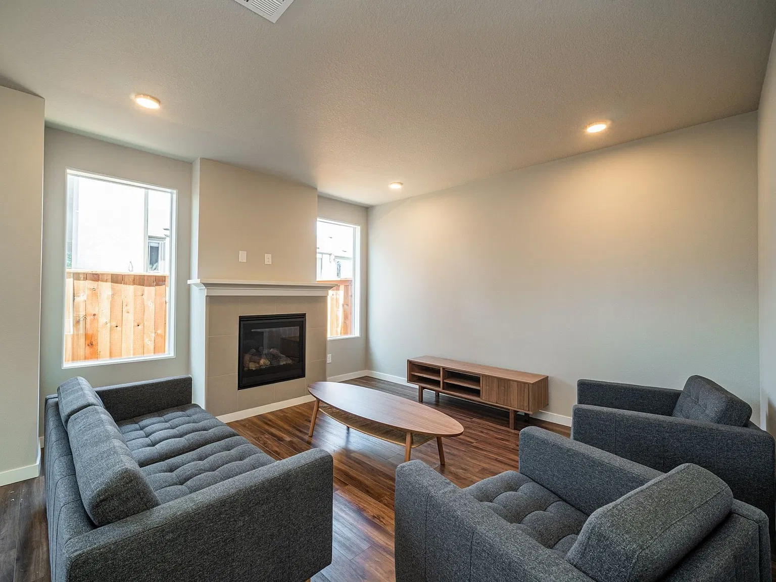 Rare Find! Spacious 5-Bedroom Home In Desirable Woodstock Neighborhood! — Photo 2