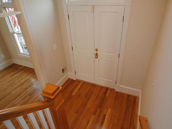 2nd image of 110 Queen St