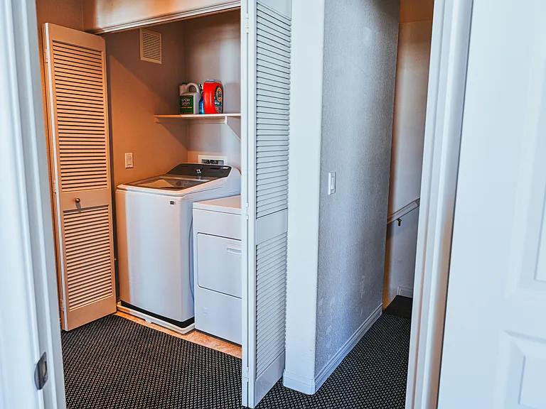 835 Harbor Cliff Way #286 — Photo 34