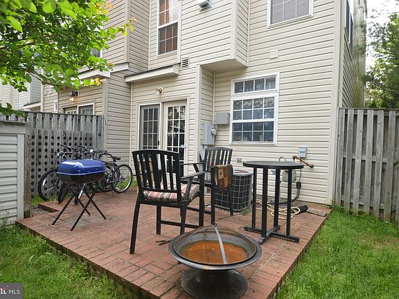 5th image of 12497 Selkirk Cir