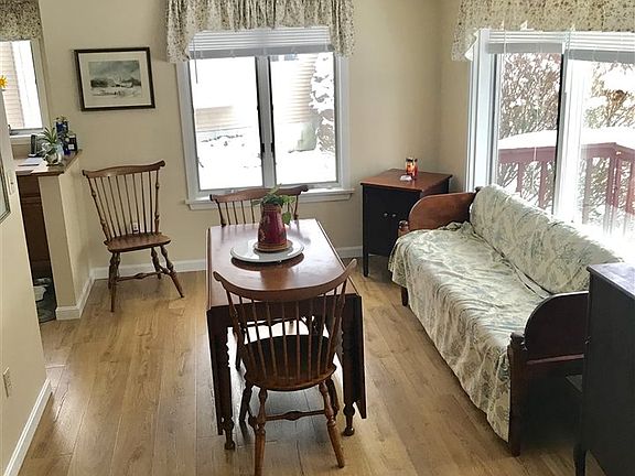 5th image of 8 Newells Meadow Ln #8