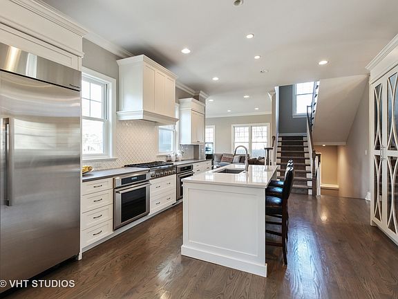3rd image of 1216 Wood Ave