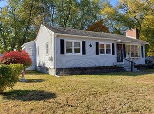 45 Karen St, Lowell, MA 01851