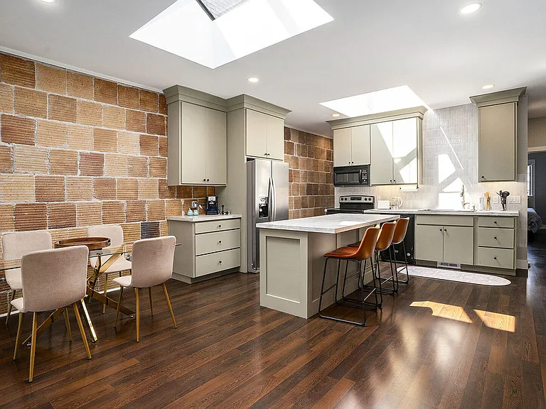 110 Washington Ave #110 — Photo 22
