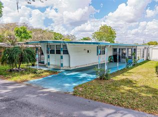 37031 Karen Ave, Zephyrhills, FL 33542