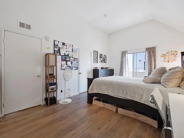 313 E Pine St #18 — Photo 39