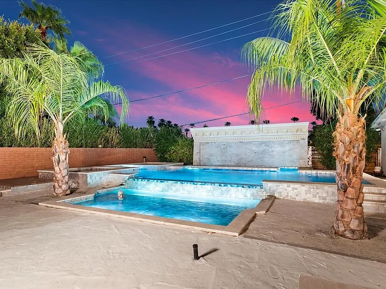 341 E Monte Vista Rd — Photo 52