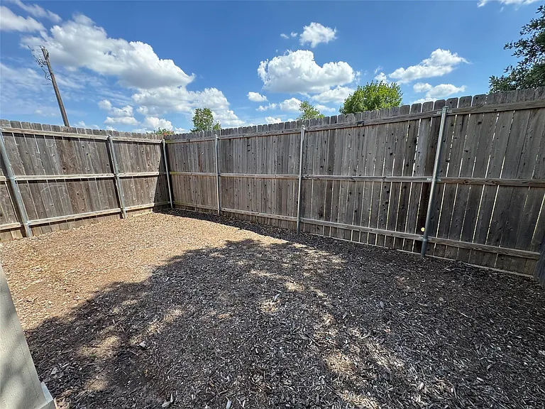 12212 Brigadoon Ln #102 — Photo 19