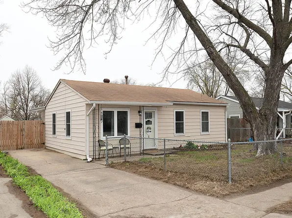 3808 N 13th St, Carter Lake, IA 51510