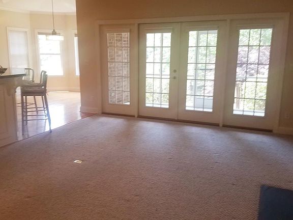 5th image of 118 Glen Haven Cir