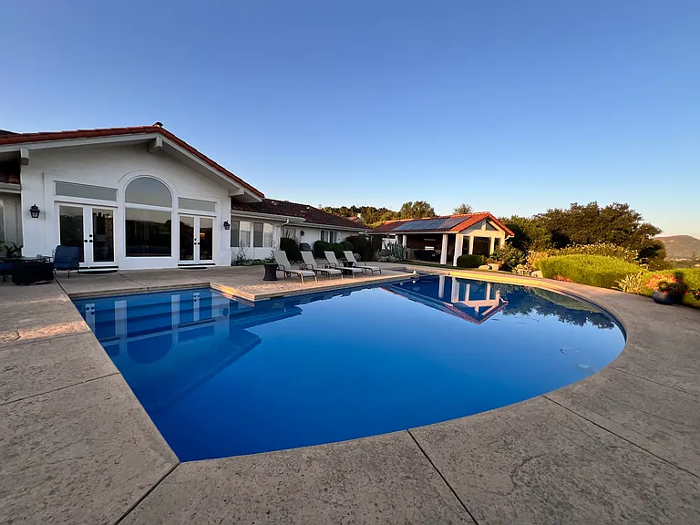 2231 Hill Haven Rd — Photo 1