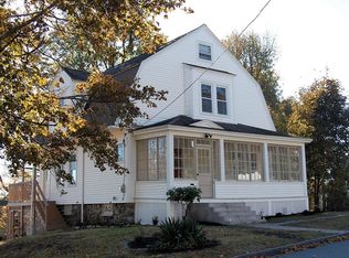 12 Darling St, Worcester, MA 01605