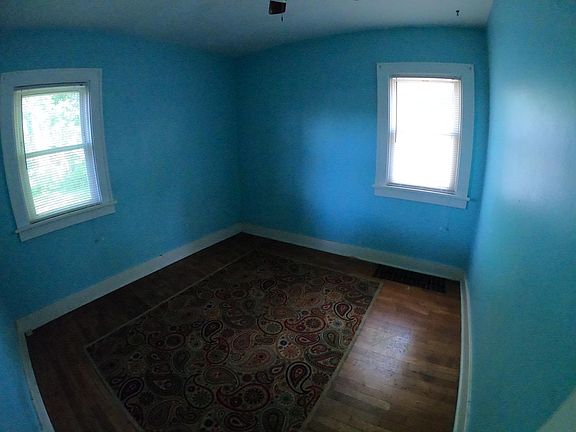 5th image of 407 N Dartmouth St #1