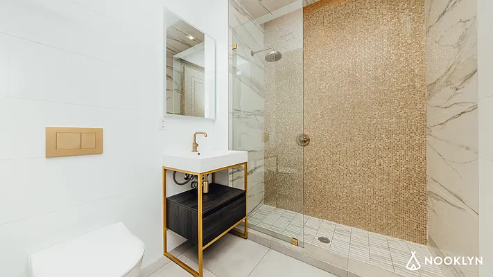 Rented by Nooklyn NYC LLC | media 53