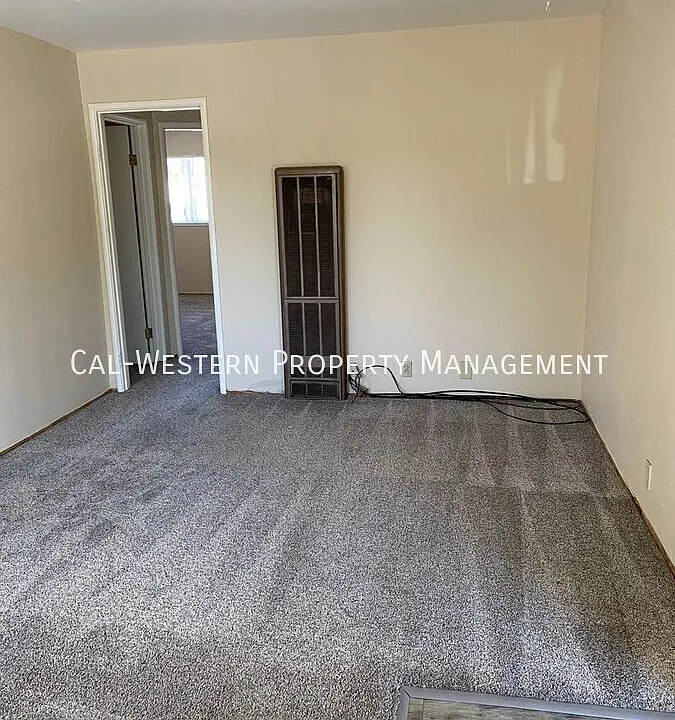 2496 Almaden Rd #4