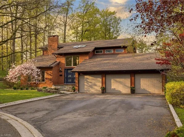 20 Huntingdale Pl W, Kitchener, ON N2A 3K6