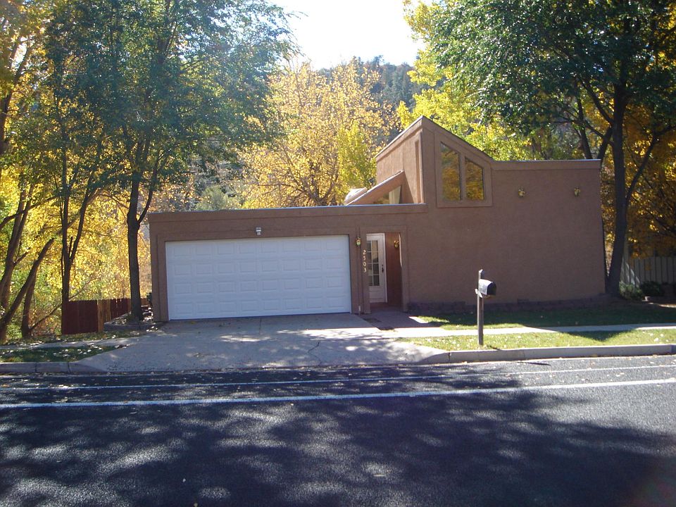 2nd image of 2503 Flintridge Dr