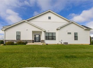 6955 Maple Dr E, Bath, PA 18014