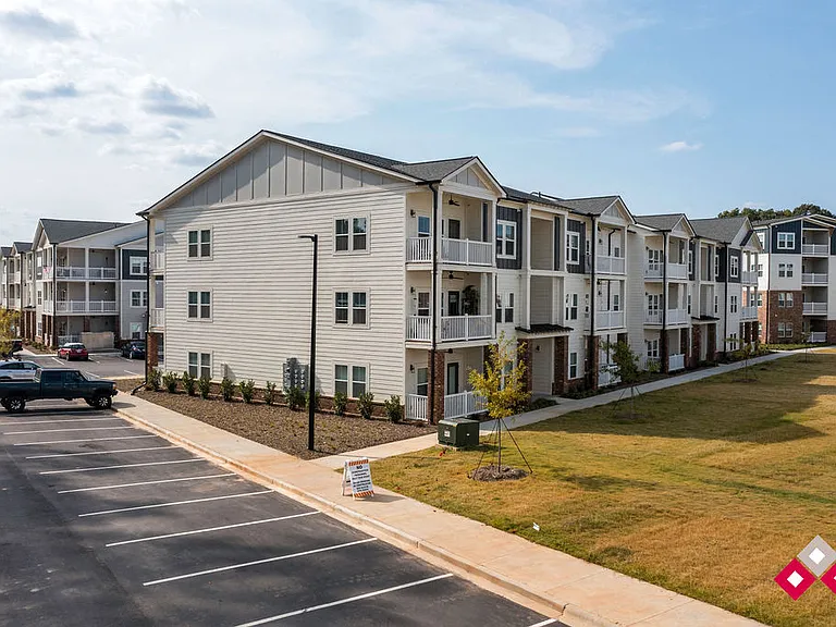 The Summit Hendersonville — Photo 28