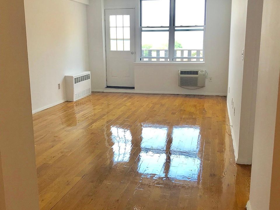 1st image of 3030 Emmons Ave APT 6J