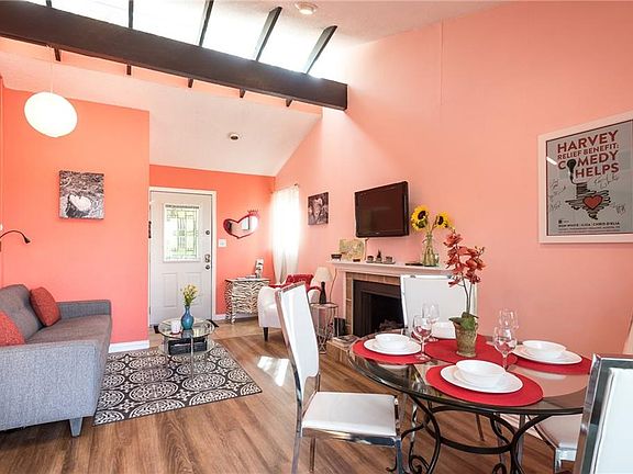 2nd image of 2204 Trailside Dr #301
