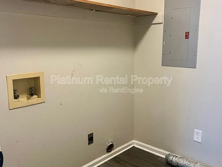 1614 Riverside Trl NE — Photo 19