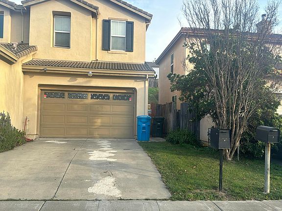 2nd image of 22 Pelleria Dr