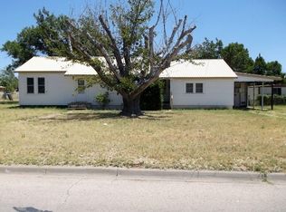 1482 Oak St, Colorado City, TX 79512