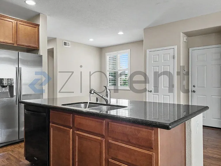 9749 Shanelyn Way — Photo 20