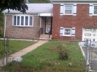 83 Willow Ave, Freeport, NY 11520