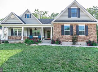 555 Keith Dr, Summit Point, WV 25446