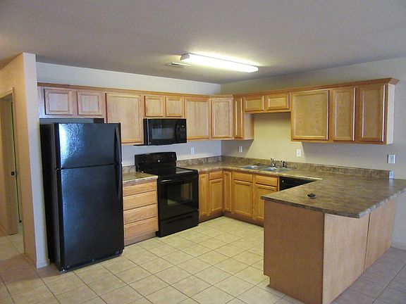 5th image of 111 Edna APT B