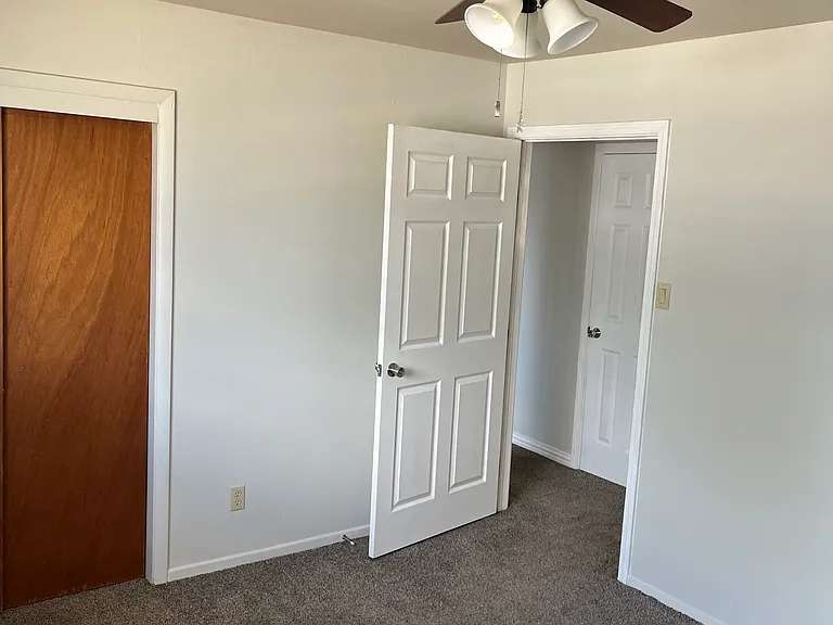 1122 W Coal Ave — Photo 9
