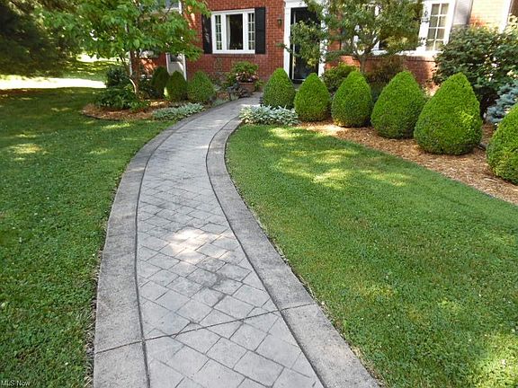 2nd image of 803 Colegate Dr