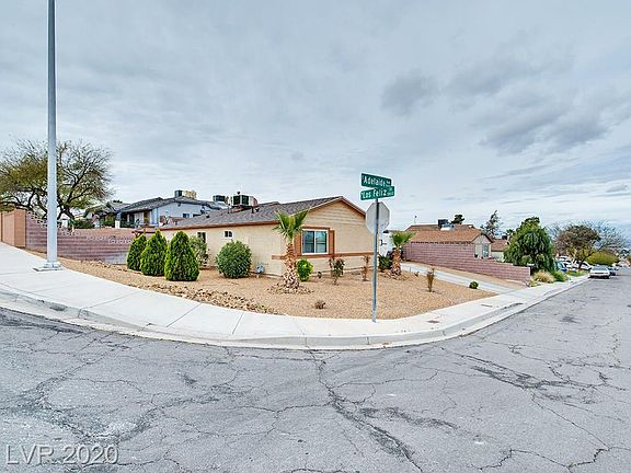 4th image of 7093 Adelaide Ave