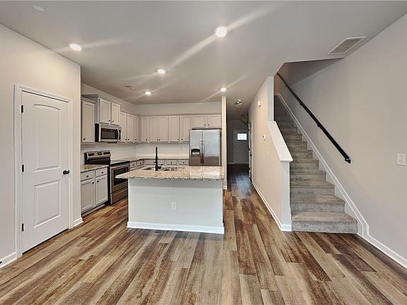 2nd image of 2891 Bayrose Cir #91