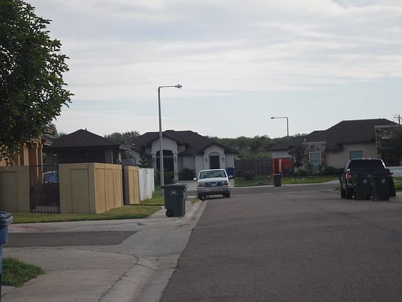 4th image of 1520 Belton Dr