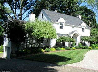 300 Sand Run Rd, Akron, OH 44313