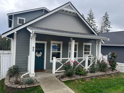 90 E Cedarland Ln, Allyn, WA, 98524