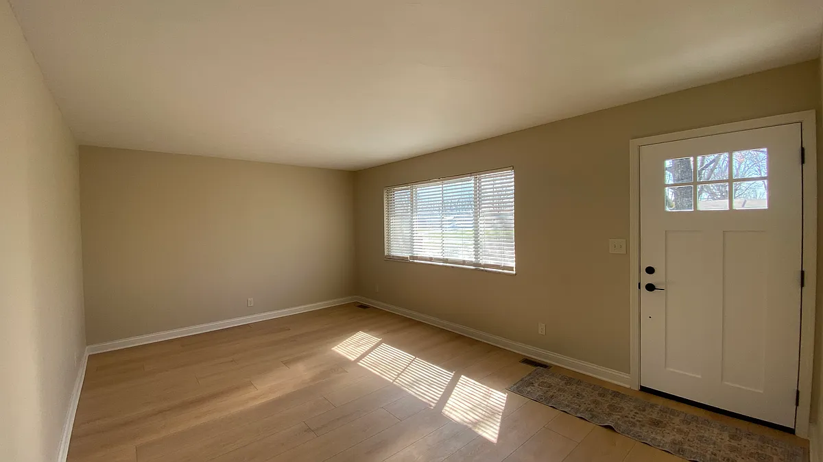 Building Photo - 10756 Bradley Dr