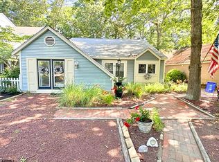 35 N Quail Hill Blvd, Galloway, NJ 08205