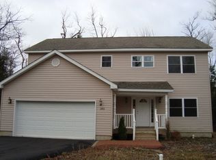 611 Washington Pl, Tobyhanna, PA