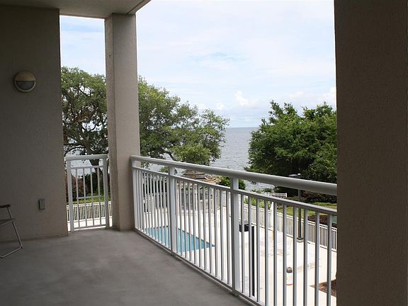 2nd image of 1700 Scenic Highway 200