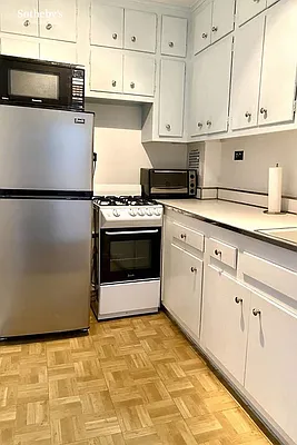 Rented by Sotheby's International Realty | media 3